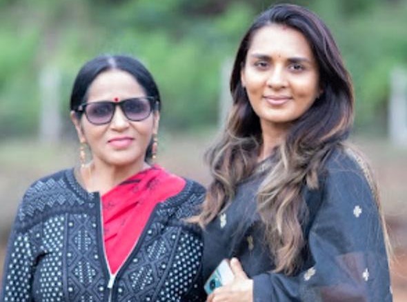 ಅಪರಿಚಿತೆ