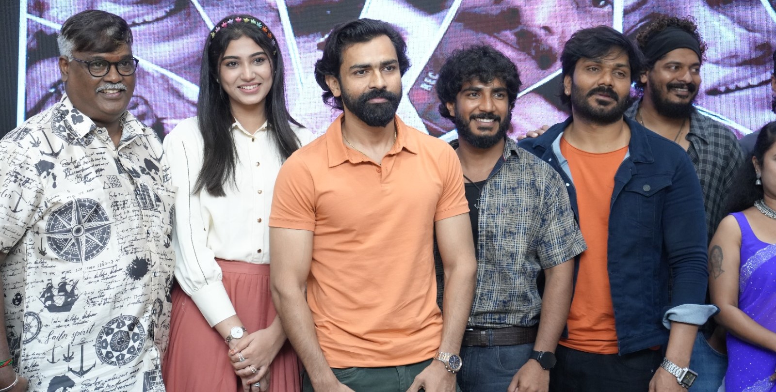 ರೂಮ್ ಬಾಯ್