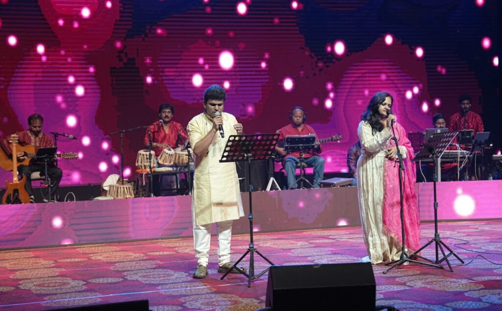 ಮಾನಸ ಹೊಳ್ಳ