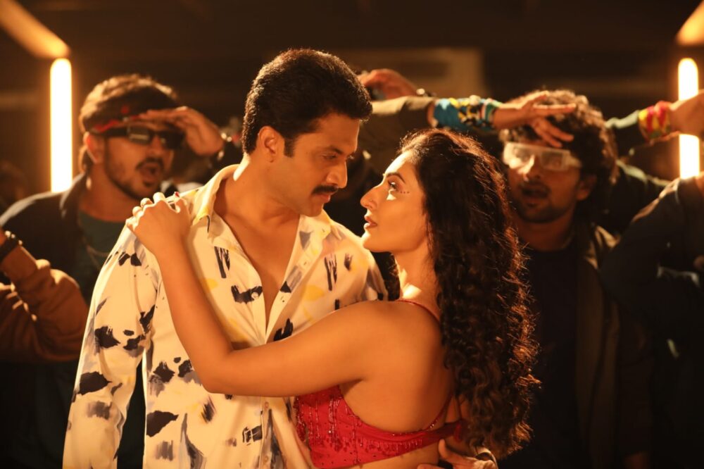 ಬೊಂಬೆ ಬೊಂಬೆ